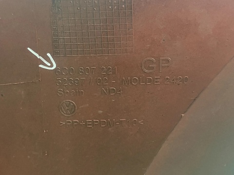 Zderzak przedni VW Polo 5 V 6C 14-17r. Lift przód 4XPDC spryski 6C0807221