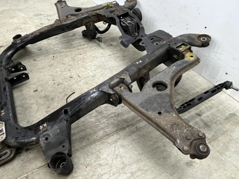 Belka silnika Opel Zafira B 05-14r. 1.9 CDTi kołyska wózek sanki drążek wahacze