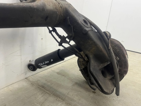 Belka zawieszenia Opel Zafira B 05-14r. tylna belka wózek zwrotnice NOWE amortyzatory