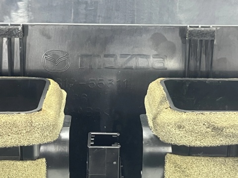 Kratka nawiewu Mazda 6 II GH 07-12r. środkowa nadmuchu wnętrza przycisk świateł awaryjnych gsidgm946