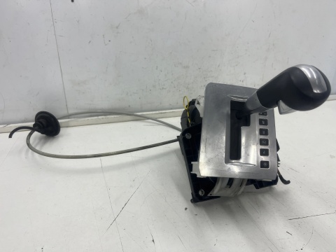 Lewarek zmiany biegów Opel Zafira B 05-14r. automat linka wybierak dźwignia 13142071