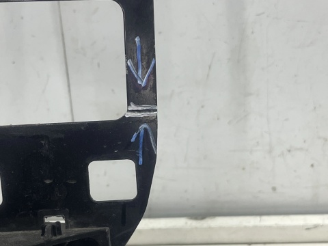 Pas przedni Porsche Cayenne III 9y 17r.- wzmocnienie ramka chłodnic oryginalny 9y0805594r