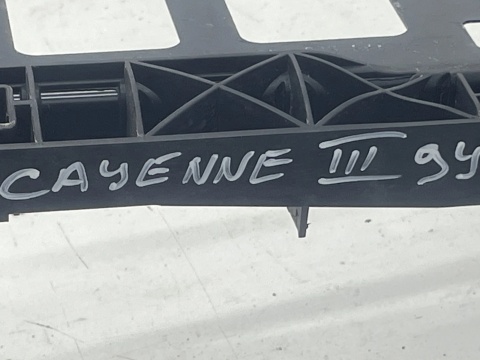 Pas przedni Porsche Cayenne III 9y 17r.- wzmocnienie ramka chłodnic oryginalny 9y0805594r