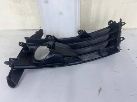 Atrapa Toyota Corolla E16 E18 16-19r. Lift kratka zderzaka lewa przednia 81482-02620