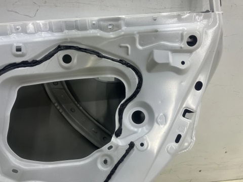 Drzwi Toyota Corolla Cross XG10 20r.- prawe tylne prawy tył