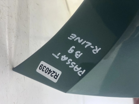 Zderzak przedni VW Passat B9 R-Line 23r.- przód PDC 3J0807221H