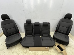 Fotele VW Golf 7 VII 12-20r. GRZANE tylna kanapa mały przebieg EUROPA Komplet