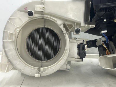 Nagrzewnica Mazda 6 II GH 07-12r. obudowa chłodnicy wody parownik klimatyzacji Europa gs1eb