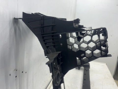 Pas przedni Porsche Cayenne III 9y 17r.- wzmocnienie ramka chłodnic oryginalny 9y0805594r