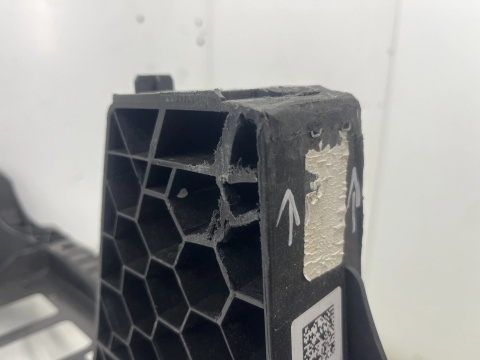 Pas przedni Porsche Cayenne III 9y 17r.- wzmocnienie ramka chłodnic oryginalny 9y0805594r