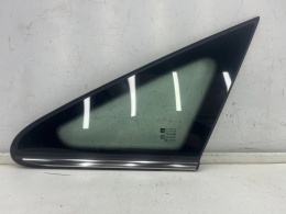 Szyba boczna Opel Zafira B 05-14r. lewy przedni pasażer trójkąt karoseryjna