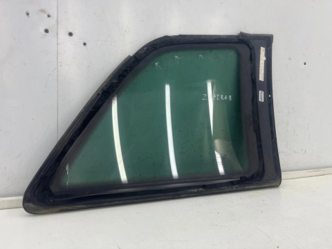 Szyba boczna Opel Zafira B 05-14r. lewy tylny trójkąt karoseryjna 13123939
