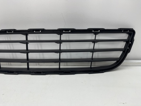 Atrapa Suzuki Swift 5 V 10-13r. NOWY grill przednia DOLNA maskownica kratka zderzaka oryginalna 71721-68l00-5pk