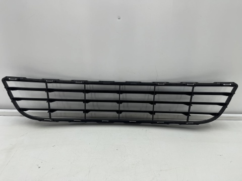 Atrapa Suzuki Swift 5 V 10-13r. NOWY grill przednia DOLNA maskownica kratka zderzaka oryginalna 71721-68l00-5pk