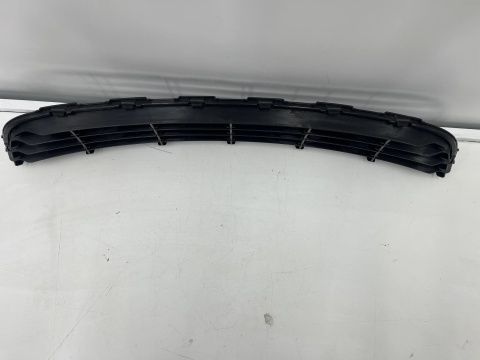 Atrapa Suzuki Swift 5 V 10-13r. NOWY grill przednia DOLNA maskownica kratka zderzaka oryginalna 71721-68l00-5pk