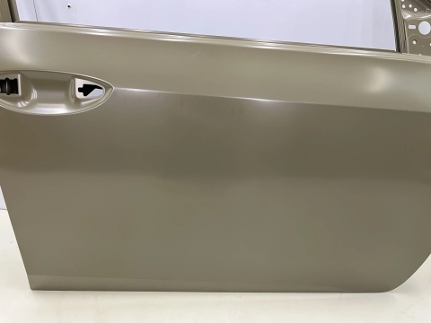 Drzwi Toyota Corolla E16 E18 13-19r. prawe przednie prawy przód nowe oryginalne 67001-02390