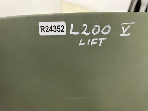 Maska Mitsubishi L200 5 V 19-23r. Lift pokrywa silnika