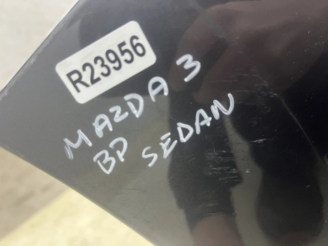 Zderzak tylny Mazda 3 IV BP 19r.- tył Sedan 4XPDC BCKA-50221
