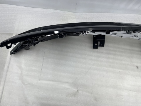 Atrapa Kia Sportage NQ5 5 V GT-Line 21-25r. Przedlift dolna środkowa kratka przednia maskownica grill nowa oryginalna 86350-R200