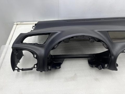 Deska rozdzielcza Toyota Yaris 3 III P13 11-14r. NOWY kokpit 55302-0d160-c0