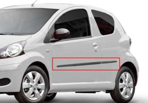 Listwa Toyota AYGO I 05-14r. 3Drzwi KOMPLET listew na drzwi dodatkowe ochronne oryginalne