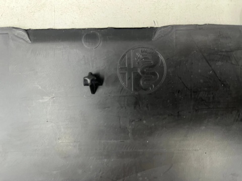 Osłona pod zderzak Alfa Romeo Stelvio 17r.- NOWA płyta dolna podwozia pod silnik 50566892