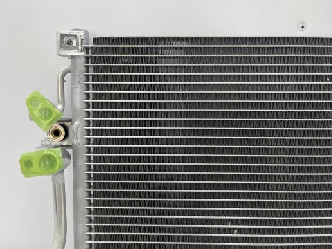 Chłodnica klimatyzacji Mitsubishi L200 + Pajero Sport 96-06r. 3.0 v6 2.5 TD NOWY skraplacz klimy ORYGINALNY 7812a035