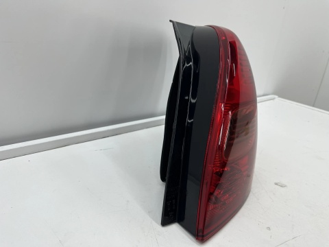 Lampa Toyota Corolla Verso 1 I 01-04r. NOWA prawa tylna w błotnik zwykła na żarówki oryginalna prawy tył EUROPA 81551-13540