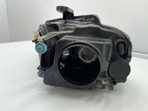 Lampa reflektor Audi A3 8p LIFT 08-13r. PRAWA przednia Bi-xenon + LED Europa oryginał prawy przód 8p0941004be