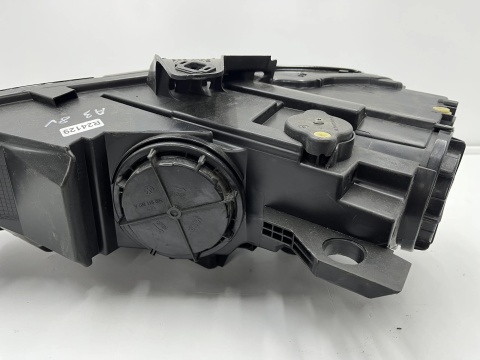 Lampa reflektor Audi A3 8v LIFT 16-20r. prawa przednia XENON EU oryginalna prawy przód KSENON 8v0941006e