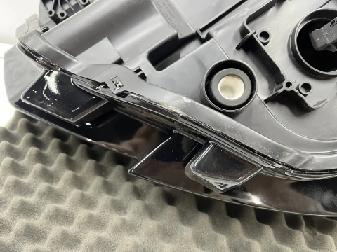 Lampa reflektor Audi A3 8v LIFT 16-20r. prawa przednia XENON EU oryginalna prawy przód KSENON 8v0941006e