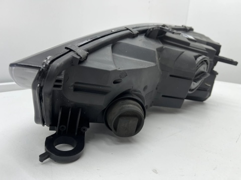 Lampa reflektor Audi A4 B9 8w 15-19r. PRAWA przednia XENON KSENON + LED oryginalna EUROPA prawy przód 8w0941006