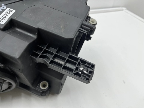 Lampa reflektor Audi A4 B9 8w 15-19r. PRAWA przednia XENON KSENON + LED oryginalna EUROPA prawy przód 8w0941006