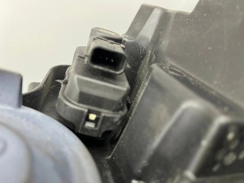 Lampa reflektor Dacia Sandero 3 III + Stepway Logan 3 III Jogger 21r- PRAWA przednia LED + H7 EUROPA 260107920r prawy przód