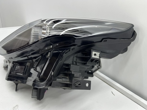 Lampa reflektor Mazda 3 IV BP 19r.- LEWA przednia Full LED lewy przód 9 pin EUROPA bcjh-51040