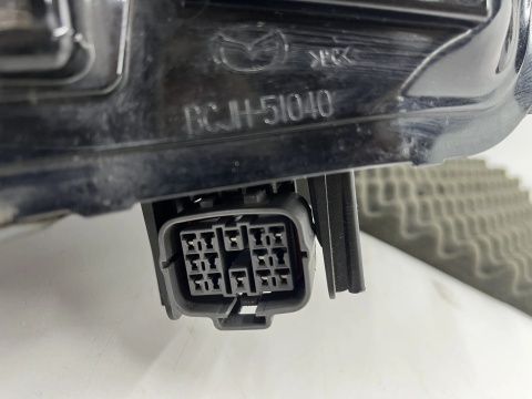 Lampa reflektor Mazda 3 IV BP 19r.- LEWA przednia Full LED lewy przód 9 pin EUROPA bcjh-51040