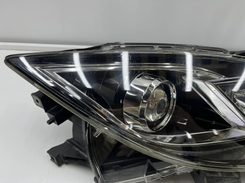Lampa reflektor Mazda 6 II GH 07-10r. PRAWA przednia EU soczewka oryginalna prawy przód