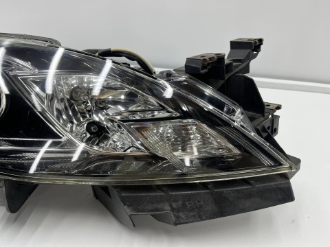 Lampa reflektor Mazda 6 II GH 07-10r. PRAWA przednia EU soczewka oryginalna prawy przód