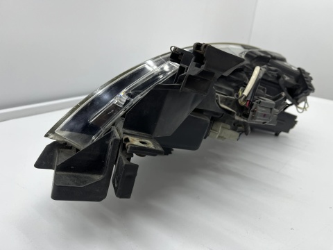 Lampa reflektor Mazda 6 II GH 07-10r. PRAWA przednia EU soczewka oryginalna prawy przód