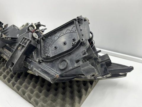 Lampa reflektor Mazda 6 II GH 07-10r. PRAWA przednia EU soczewka oryginalna prawy przód