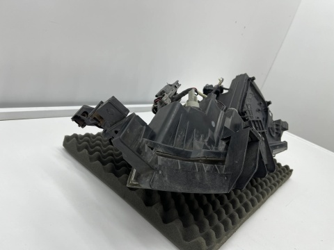 Lampa reflektor Mazda 6 II GH 07-10r. PRAWA przednia EU soczewka oryginalna prawy przód