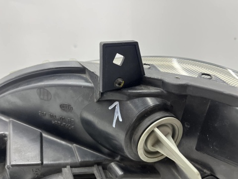 Lampa reflektor Mercedes Sprinter w906 06-13r. PRAWA przednia zwykła H7 Europa oryginalna a9068200261 prawy przód