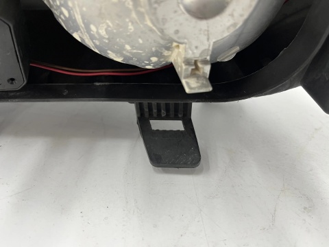 Lampa reflektor Mercedes Sprinter w906 06-13r. PRAWA przednia zwykła H7 Europa oryginalna a9068200261 prawy przód