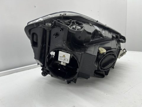 Lampa reflektor Mercedes w176 A-klasa 12-18r. lewa przednia bi-Xenon EU bi-ksenon oryginalna lewy przód a1768201161