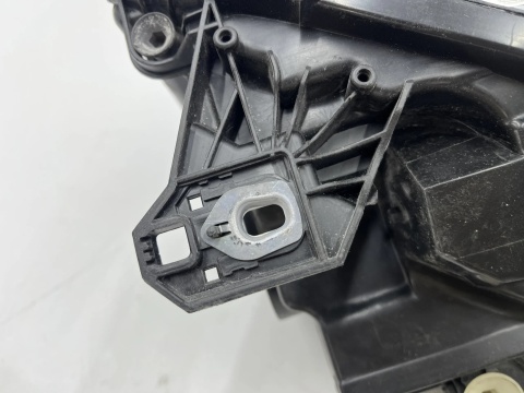 Lampa reflektor Mercedes w176 A-klasa 12-18r. lewa przednia bi-Xenon EU bi-ksenon oryginalna lewy przód a1768201161