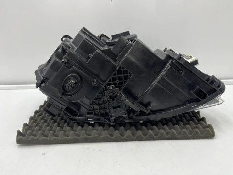 Lampa reflektor Mercedes w176 A-klasa 12-18r. lewa przednia bi-Xenon EU bi-ksenon oryginalna lewy przód a1768201161