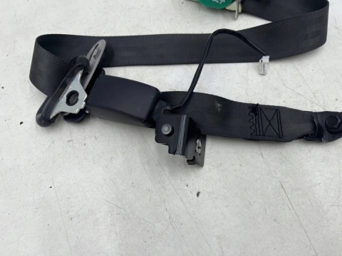 Pas bezpieczeństwa hyundai I30 prawy tył HB 1 I 07-12 czarny