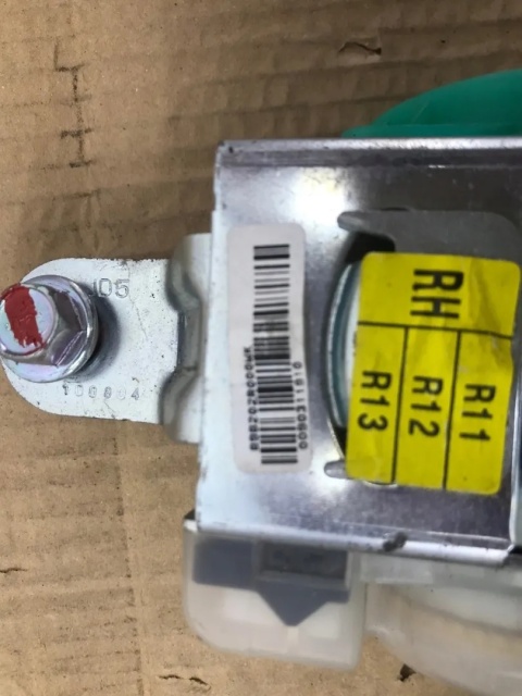 Pas bezpieczeństwa hyundai I30 prawy tył HB 1 I 07-12 czarny