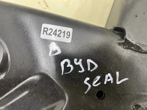 Belka silnika BYD Seal 22r.- kołyska wózek sanki belka zawieszenia przednia 2810010af