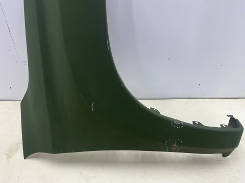 Błotnik Mitsubishi L200 5 V 19-23r. Lift prawy przedni prawy przód